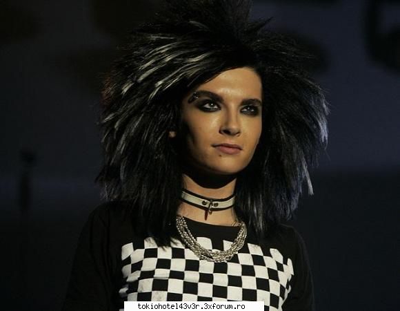 Ce ai in comun cu Billu? - pai..............:-< nici nu stiu de unde sa - Bill Kaulitz