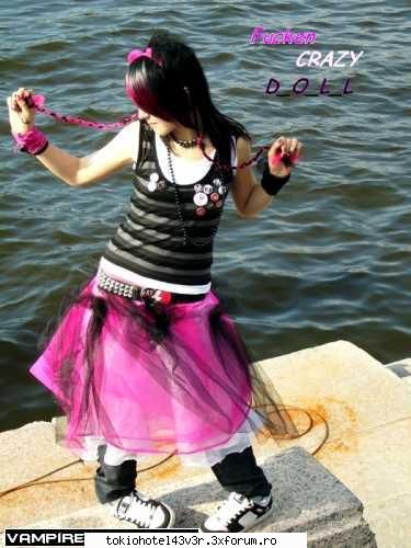 :nebun:  :nebun: emo girl