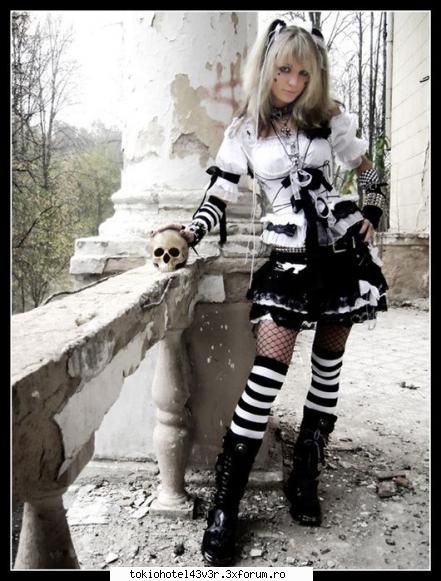 ia sa pun yo niste poze cu fete punk :nebun: punk girl